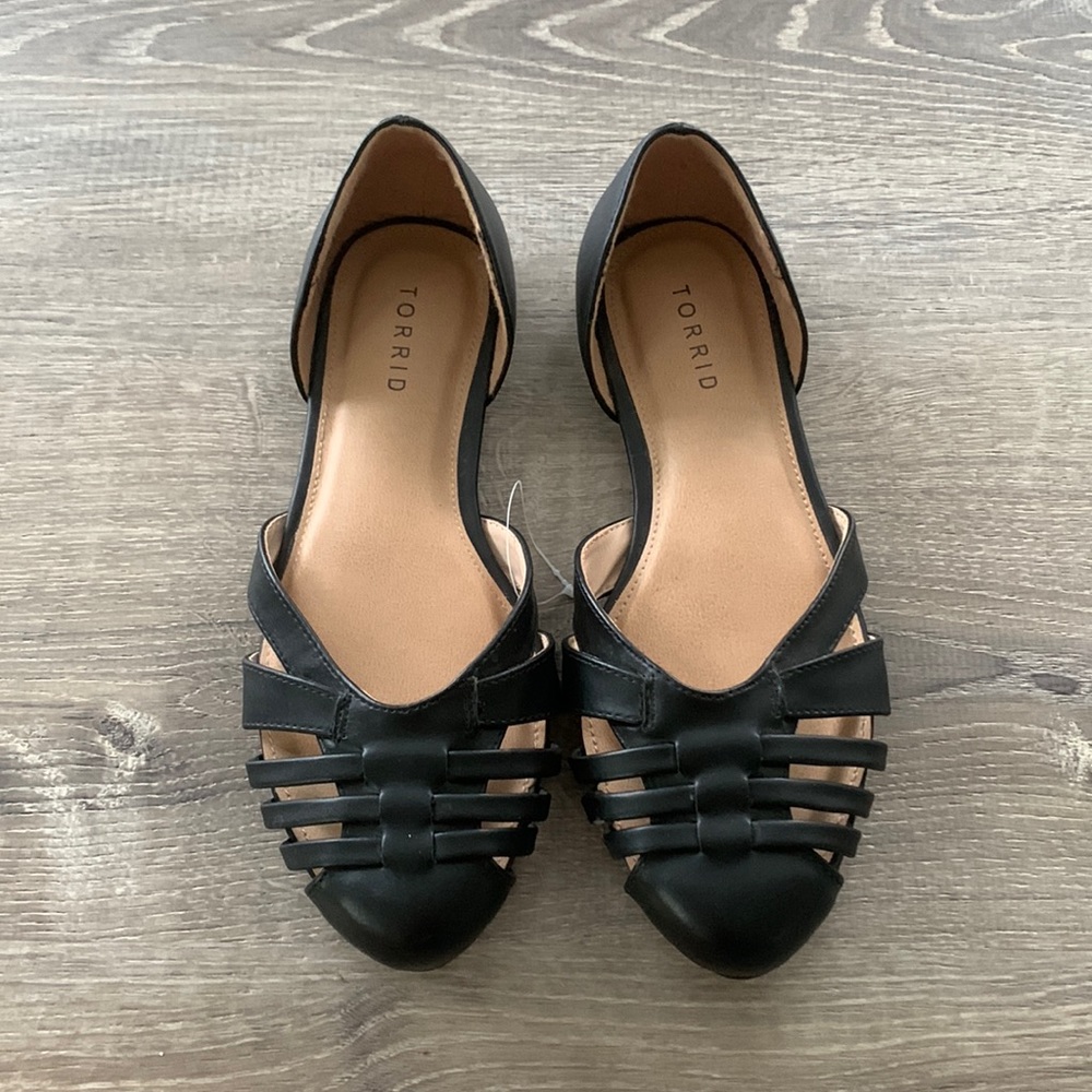 TORRID Black Strappy Faux Leather Flats NWOT